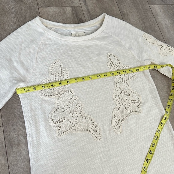 Loft Lou & Grey Crochet Lace Appliqué Cream Sweater sz XS excellent condition - Picture 9 of 13